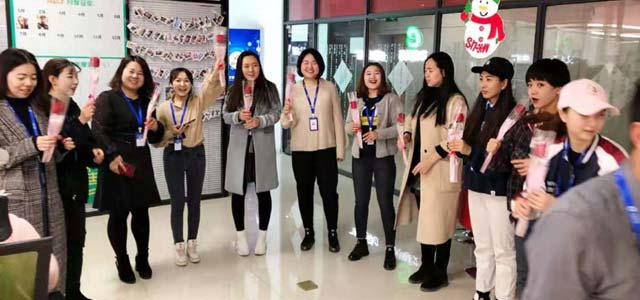 艾易網絡祝各位女神節日快樂！